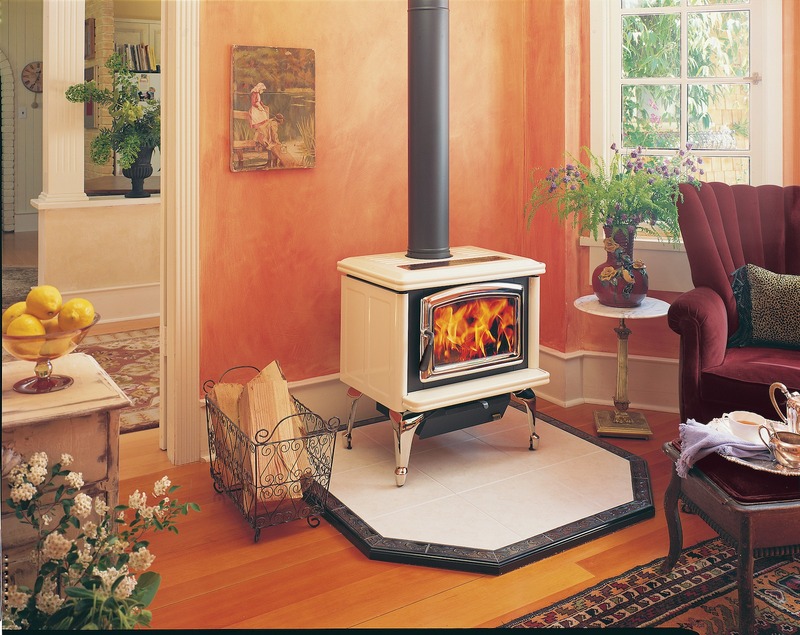 Vista Classic LE with polished nickel door, trivet and legs